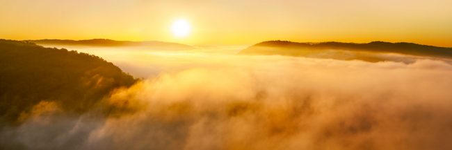 14944-france-Dordogne-La-vallee-de-la-Dordogne-embrumee-de-la-colline-de-Pech-du-Gard-panorama-sentucq.h