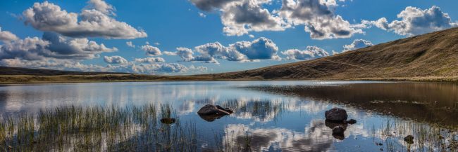 15103-france-Puy-de-Dome-Lac-d-en-Haut-d-origine-volcanique-La-Godivelle-panorama-sentucq.h